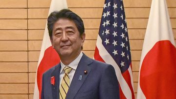 Shinzo Abe è morto: chi era l'ex primo ministro del Giappone e perché è stato ucciso