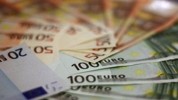 Quanto rende oggi vincolare i soldi alle Poste sul libretto postale Smart?