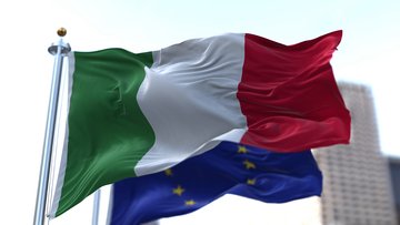 Perché lo stemma della Repubblica italiana ha una stella?