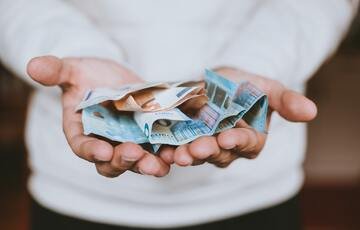 Quanto rendono (o costano) €30.000 sul conto corrente e sul BTP Short Term per 2 anni?