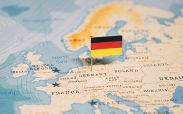 Il Dax è ai massimi storici, ma l'economia tedesca è sull'orlo del baratro. Il paradosso della Germania, spiegato