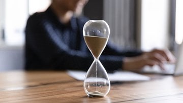 Pensioni, quando gli anni di contributi superano quelli lavorati