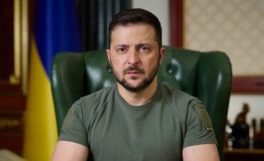 L'altra guerra di Zelensky: lo scontro interno per il potere