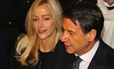 Chi è e quanto guadagna Olivia Paladino, compagna del premier Conte: biografia, età e foto