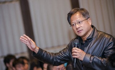 Il CEO di Nvidia rimprovera i dirigenti aziendali. “Non è l'AI la causa dei licenziamenti” 