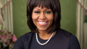 Solo Michelle Obama può battere Trump: i dem pensano a lei per le elezioni Usa 2024?