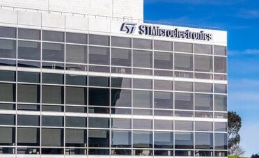 Azioni STMicroelectronics sotto i 39 euro, il crollo dei chip travolge anche Piazza Affari. Cosa aspettarsi ora?