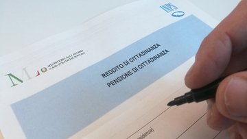 Domanda Reddito di Cittadinanza al CAF o patronato: si paga?