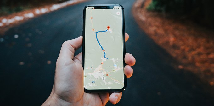Meglio Waze o Google Maps? App navigatore a confronto