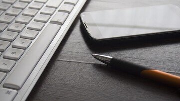 Bonus telefono, pc o tablet 2021: come funziona e a chi spetta il “kit digitalizzazione”
