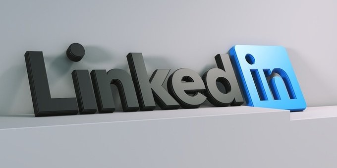 LinkedIn: come visitare un profilo utente di nascosto