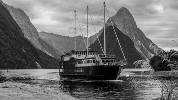 Lavoro all'estero con casa gratis, guadagni fino a €3.000 con le offerte più originali del momento