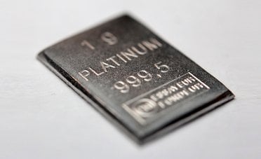 Platino, l'alternativa a oro e argento? I commenti degli esperti a Money.it