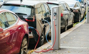 Batterie elettriche, il boom del litio scatena le proteste. In Sudafrica gli agricoltori si ribellano 