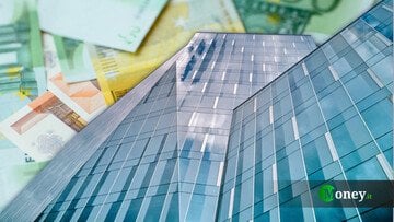 Piazza Affari, due banche spiccano nel confronto tra prezzi, utili e analisti