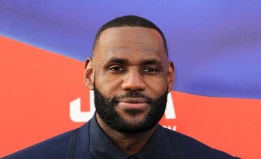 Quanto guadagna Lebron James? Stipendio e patrimonio della star NBA
