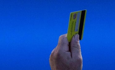 Come ricaricare la Postepay con PayPal (da sito e app)