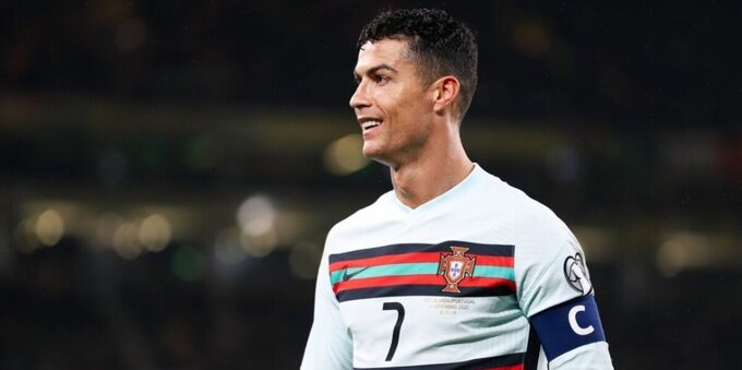 Quanto guadagna Cristiano Ronaldo? Stipendio e patrimonio del primo miliardario nella storia del calcio