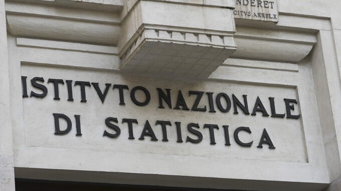 Inflazione Italia: ISTAT conferma accelerazione, +0,9% a ottobre. Cosa è costato di più