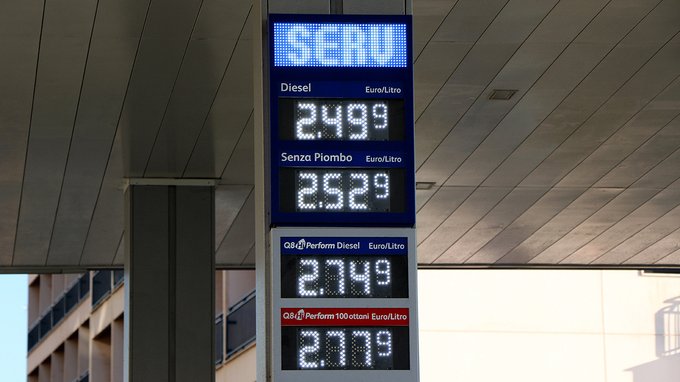 Perché il diesel costa di più nel 2025 (e perché aumenterà ancora)