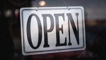 Bonus giovani under 35, a chi spettano 500 euro al mese nel 2026