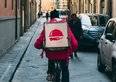 Food delivery, se il rider è sfruttato rischia anche il ristorante. L'indagine della Procura