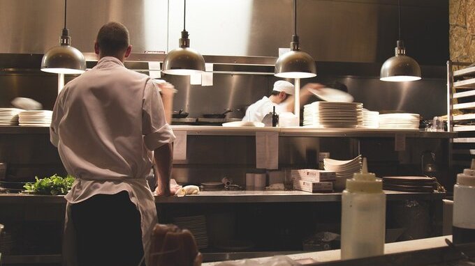 Lascia un lavoro da $450.000 l'anno per aprire un ristorante. Ora la sua nuova azienda fattura milioni