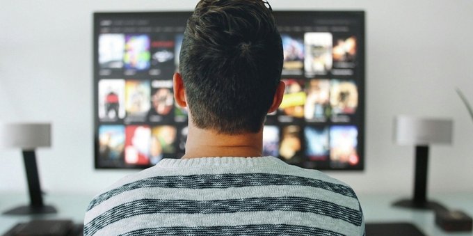 Cosa rischia chi guarda un film in streaming?