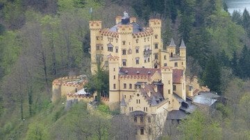 Il castello che strega i milionari torna in vendita a 3 milioni di dollari