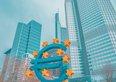 Tassi BCE, lo scenario peggiore. Quanti rialzi da Lagarde per colpa dell'inflazione