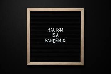 La Teoria Critica della Razza vuole il razzismo dei neri contro i bianchi