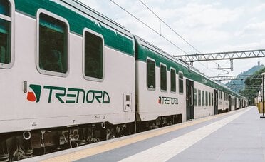 Trenord cerca nuovi capitreno con diploma o laurea. Requisiti, scadenza e come candidarsi
