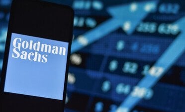Goldman Sachs, 4 azioni energetiche da comprare con upside fino al 12% e dividendi