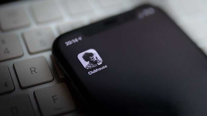 Clubhouse: posso registrare le conversazioni nelle stanze?