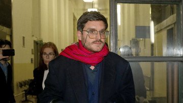 Chi è il filosofo Caffo e perché è stato condannato a 4 anni