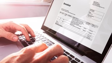 Forfettari e fattura elettronica: prima scadenza col nuovo esterometro