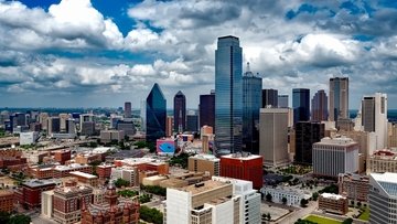 Stati Uniti: Dallas Fed scende meno del previsto