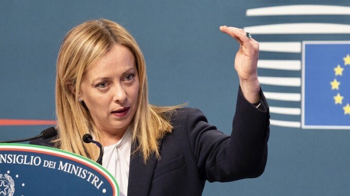 Banche italiane troppo ricche, per Meloni è colpa del M5S. Super utili e dividendi grazie alle loro scelte