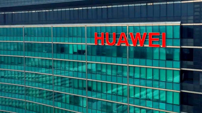 Addio Huawei, divieto di utilizzo delle reti mobili dei Paesi UE