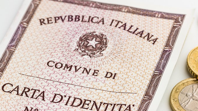 Chi dovrà rinnovare la carta d'identità prima della scadenza per le nuove norme Ue?