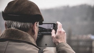L'Italia che invecchia: sempre meno lavoratori per sostenere gli anziani