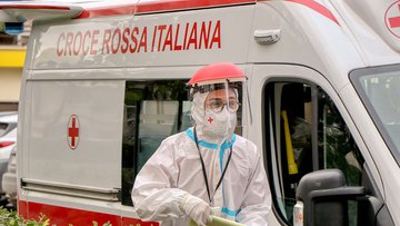 Anche i migranti donano alla Croce Rossa: “grazie per averci salvati in mare”