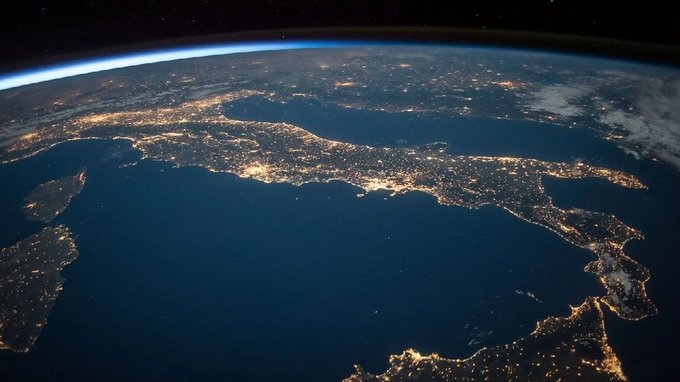 Perché la tassa sugli extraprofitti delle banche metterà in ginocchio l'Italia