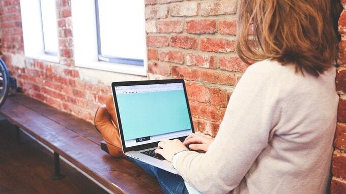 Le donne di 59 anni che soddisfano questi requisiti possono andare in pensione dal 1° gennaio 2025