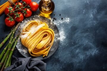 Olio d'oliva sale piu' del Nasdaq: prezzi si impennano a livelli record