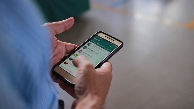 Come reinstallare WhatsApp sparito dal telefono (o dal PC)