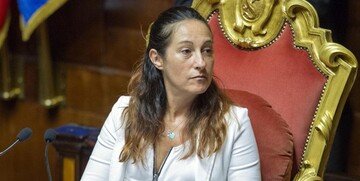 Sarà Paola Taverna il prossimo capo politico del Movimento 5 Stelle?