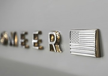 Jeep Grand Wagoneer: nuove immagini teaser