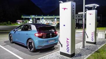Auto elettriche: ricarica a prezzi fissi per i modelli del Gruppo Volkswagen