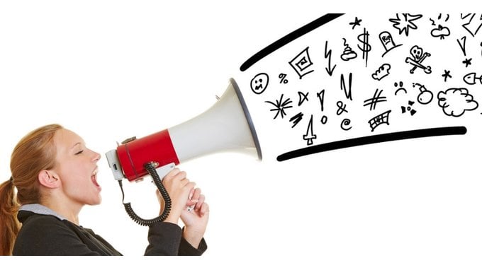 Bestemmiare è reato? Quando è vietato e cosa rischia chi lo fa